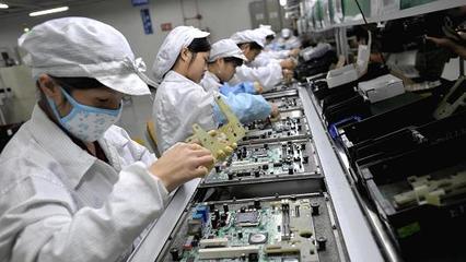 富士康遇增长压力:看紧大客户苹果 同时进军新业务